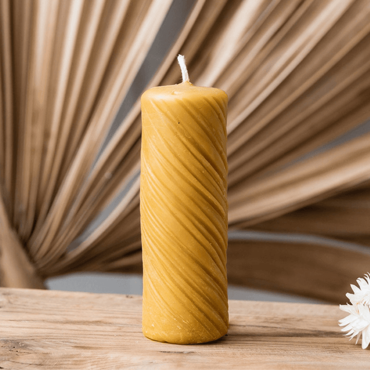 twisted-rope-natural-beeswax-candle